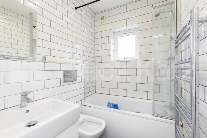 Modern Apartment Edinburgh Road, Hanwell